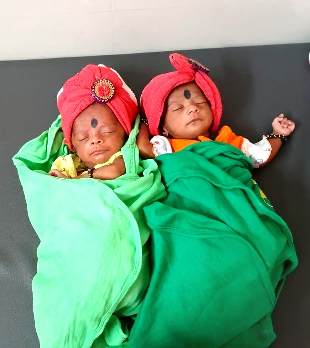 Miracle newborn twins Mother Hospitals